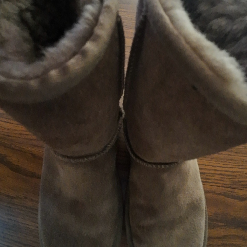 Koolaburra Ugg Tan Suede Footwear